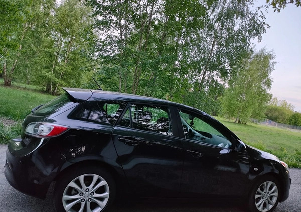 Mazda 3 cena 27777 przebieg: 119000, rok produkcji 2012 z Żyrardów małe 562